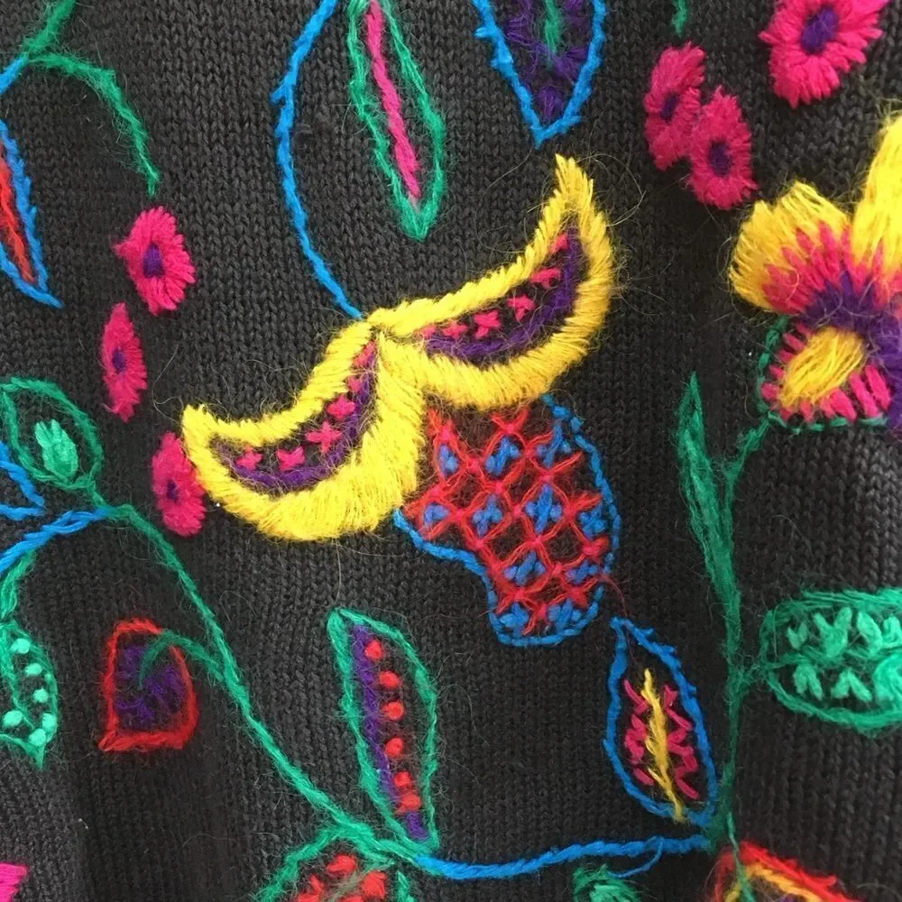 VINTAGE ROSANNA‎ EMBROIDERED SWEATER IN BLACK